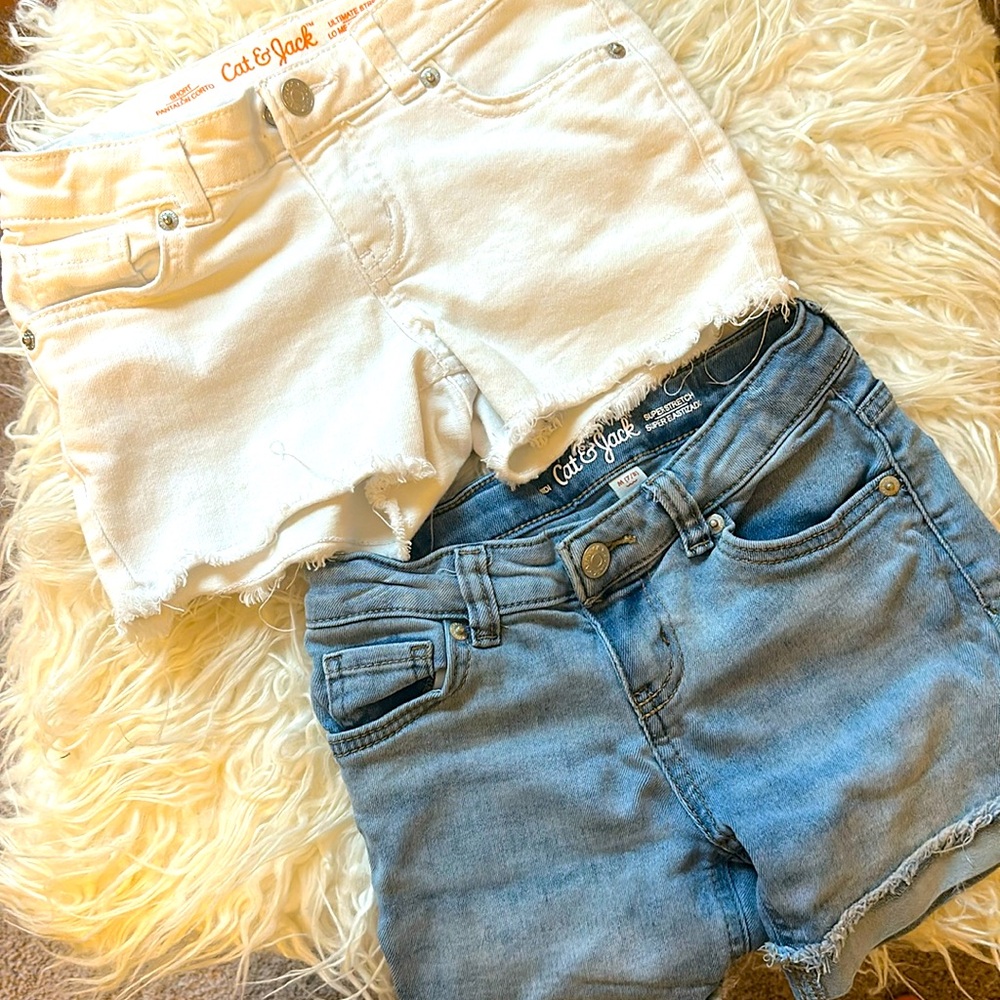 Girl Jean shorts 2 for 1. Size 7/8